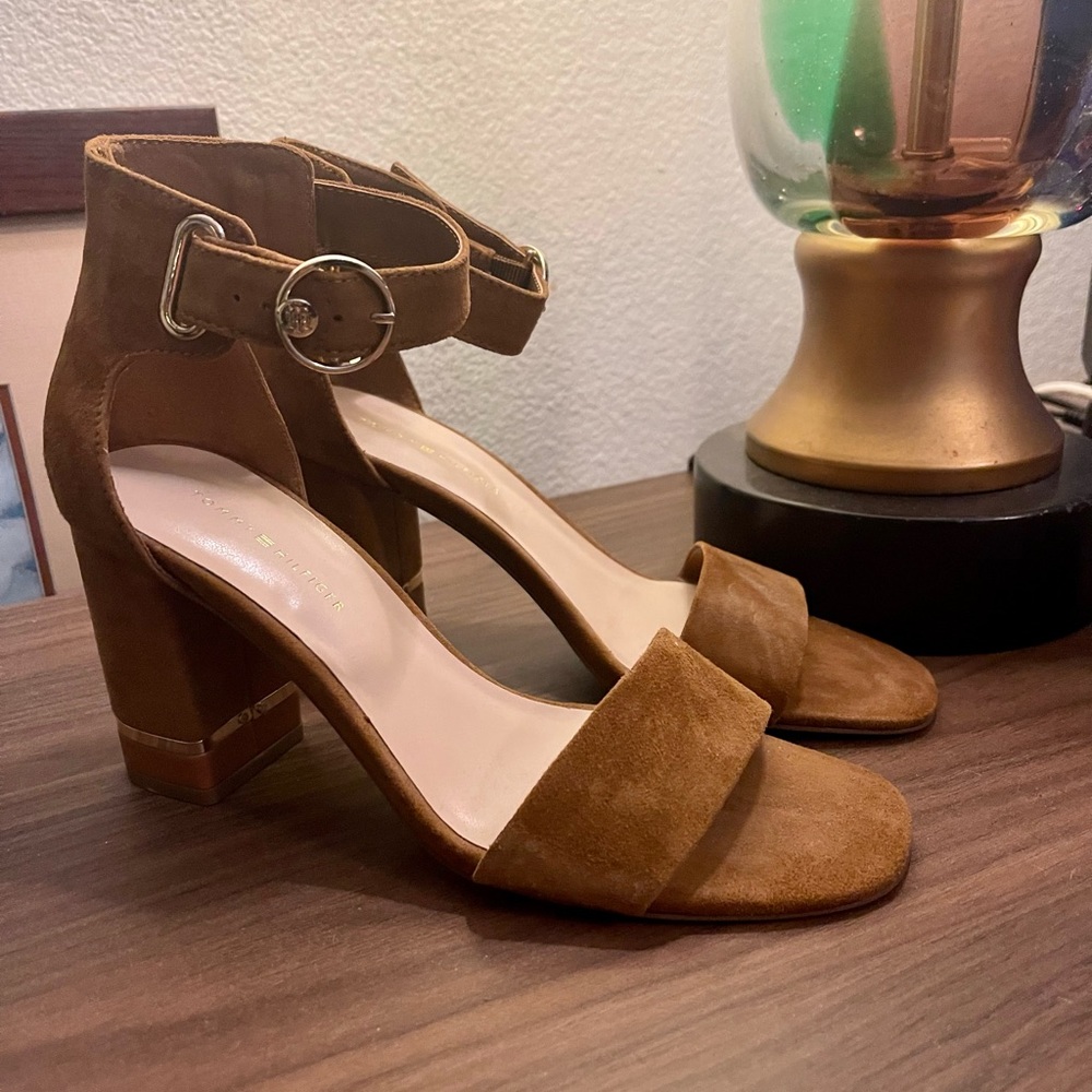 Tommy Hilfiger suede heels